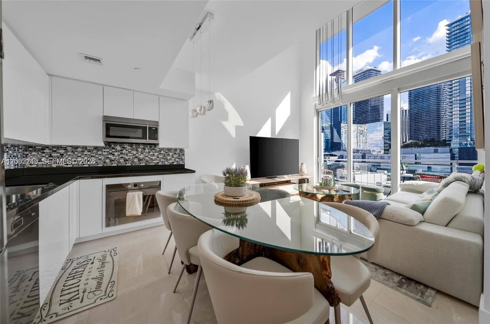 92 SW 3rd St # 902, Miami FL 33130 — 16