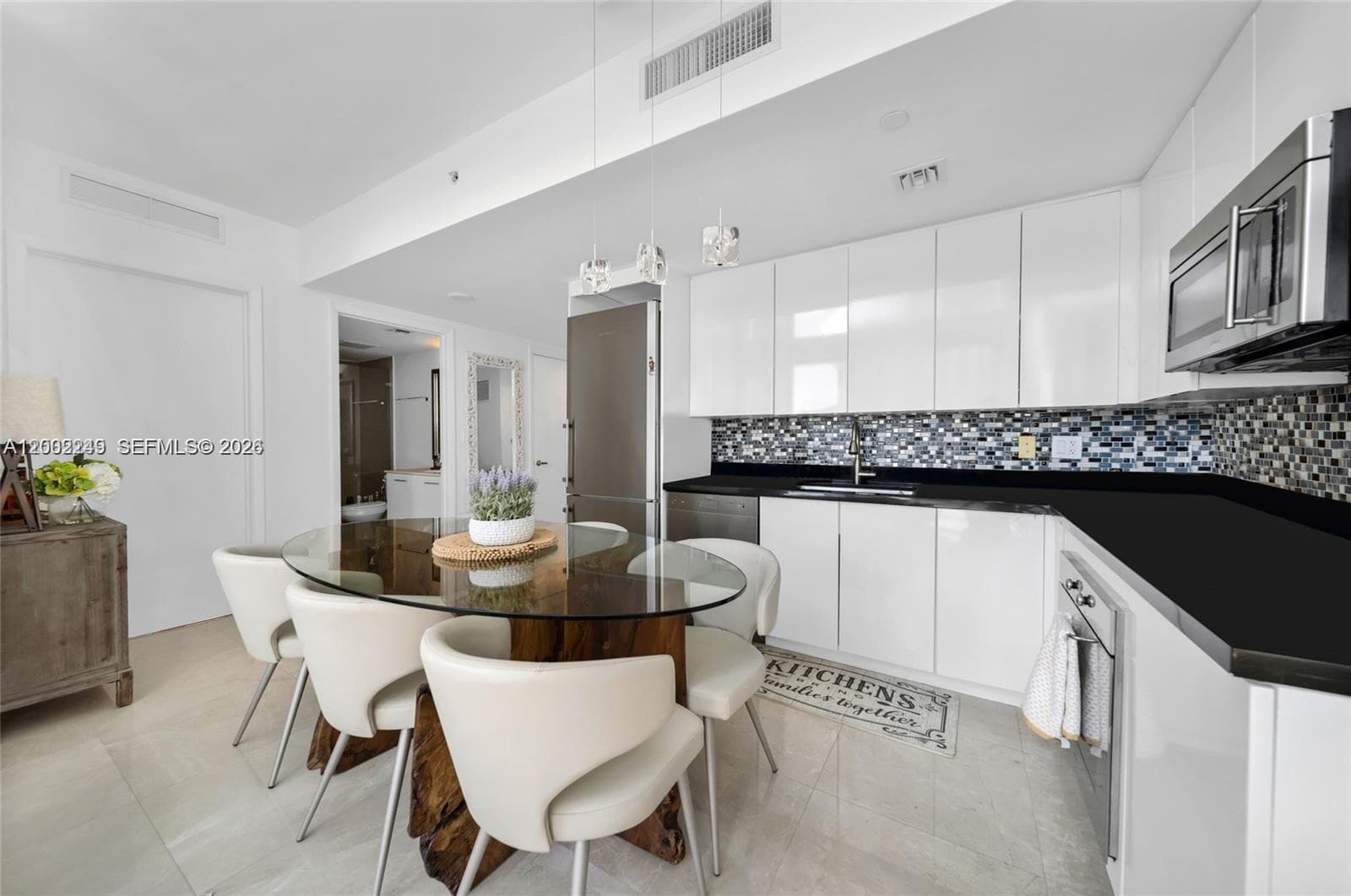 92 SW 3rd St # 902, Miami FL 33130 — 30