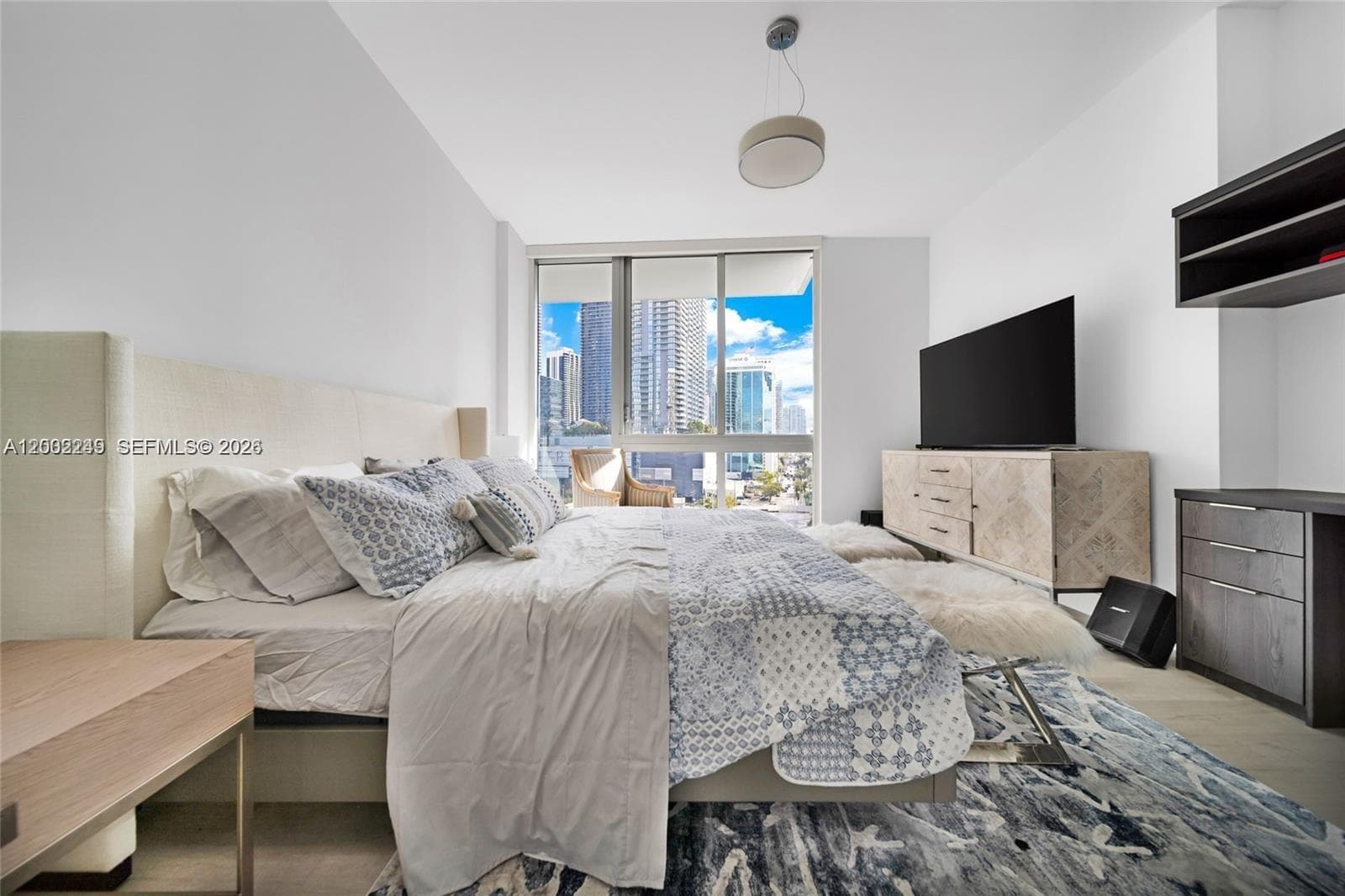 92 SW 3rd St # 902, Miami FL 33130 — 14
