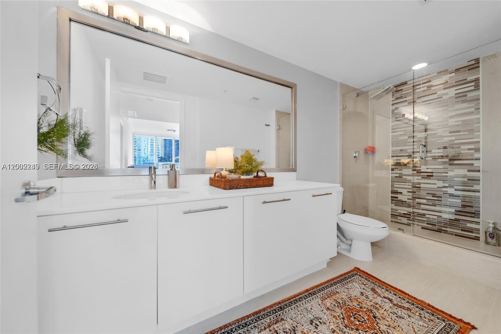92 SW 3rd St # 902, Miami FL 33130 — 15