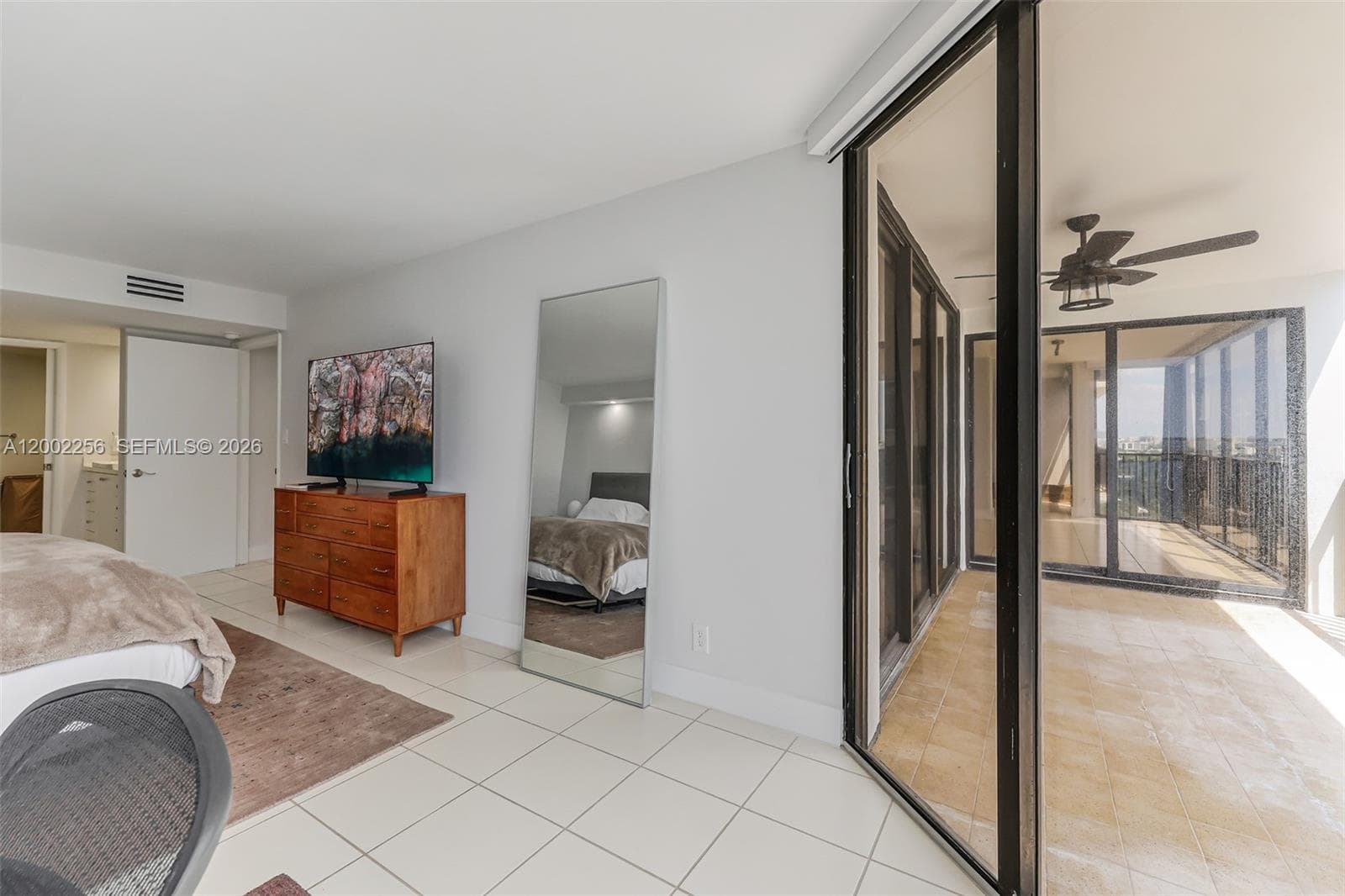 1915 Brickell Ave # C1404, Miami FL 33129 — 32