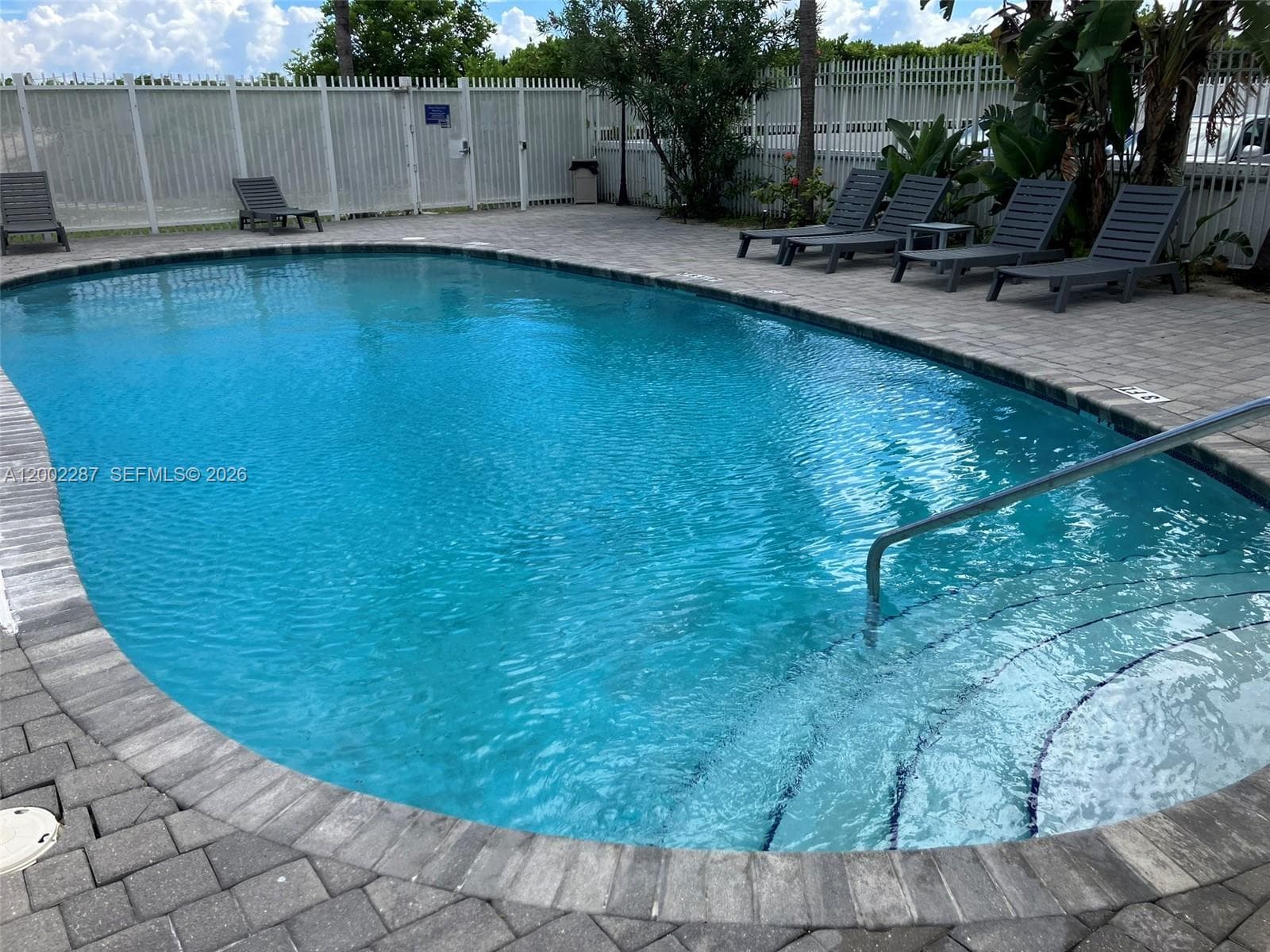 335 Ocean Dr # 306, Miami Beach FL 33139 — 18