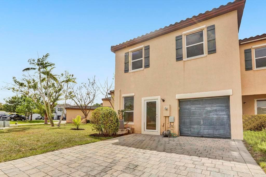 9081 SW 169th Path, Miami FL 33196 — 1