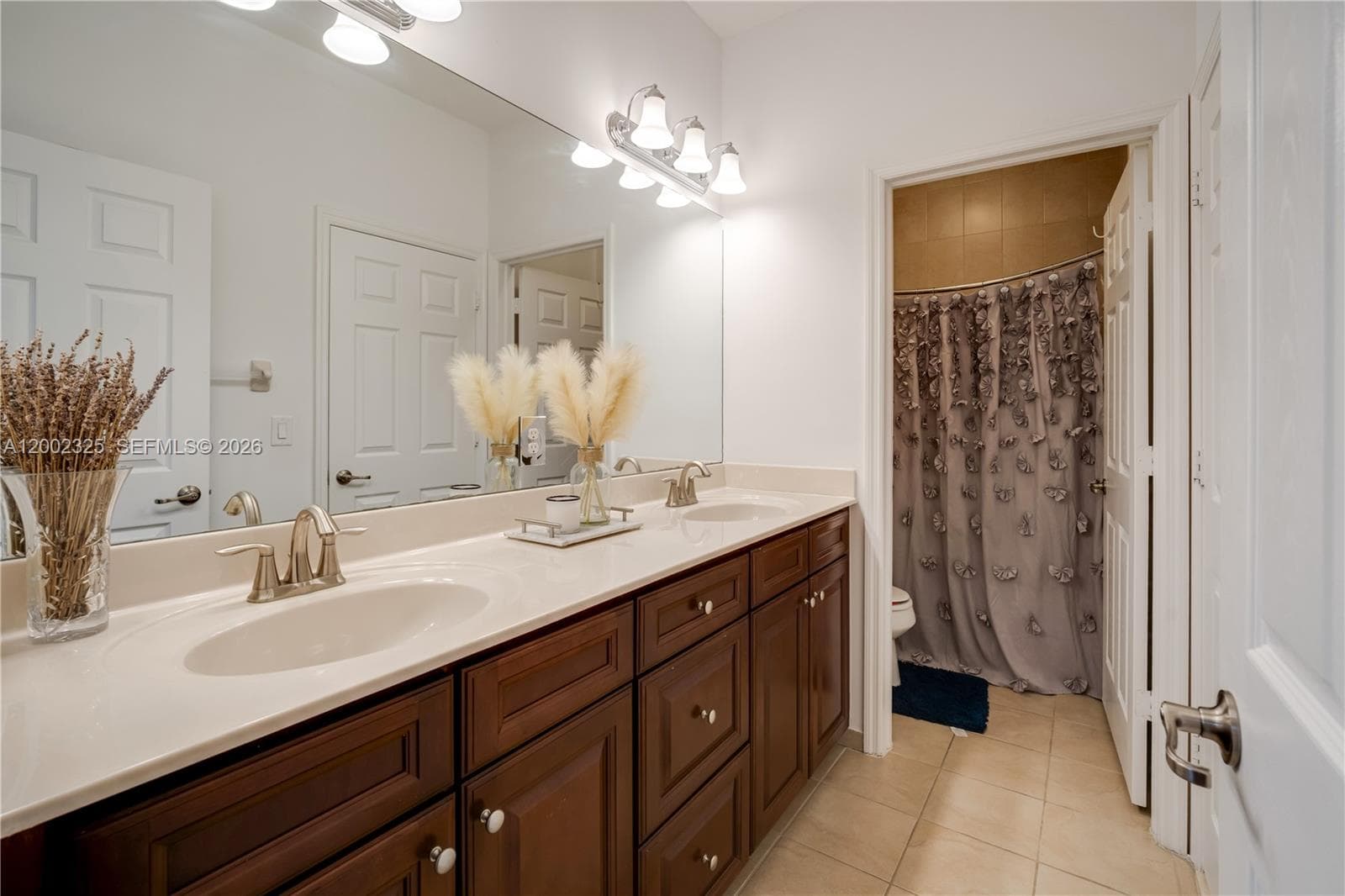 10045 NW 86th Ter, Doral FL 33178 — 41