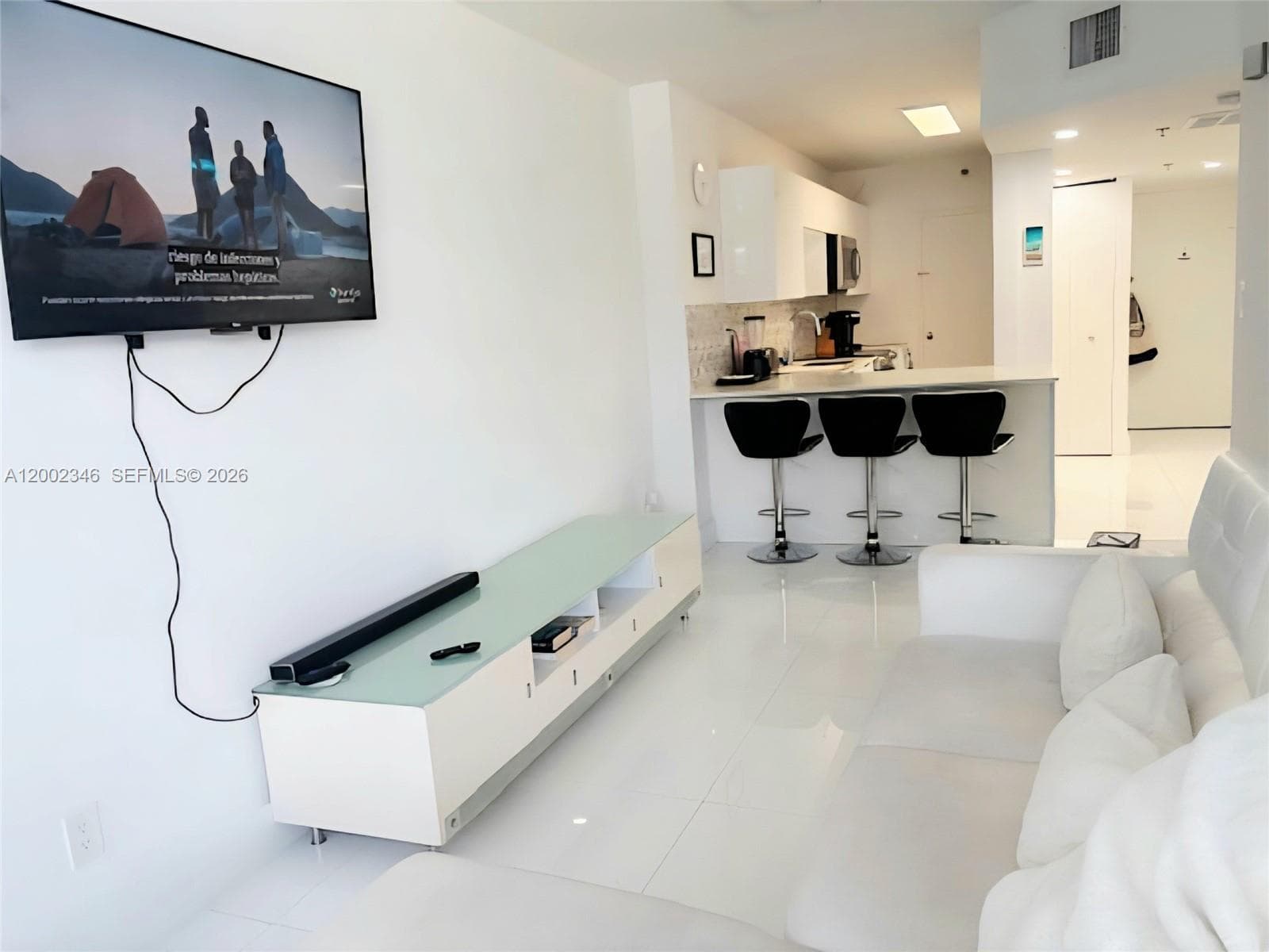 100 Lincoln Rd # 927, Miami Beach FL 33139 — 3