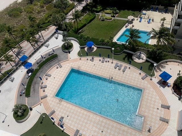 100 Lincoln Rd # 927, Miami Beach FL 33139 — 35