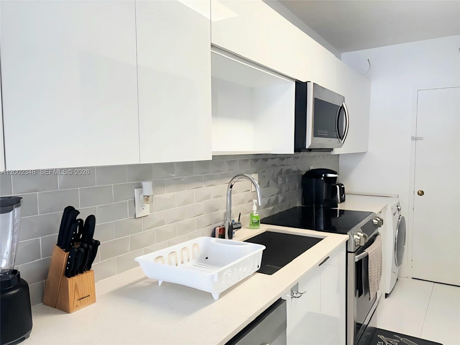 100 Lincoln Rd # 927, Miami Beach FL 33139 — 8