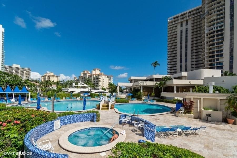 19707 Turnberry Way # D, Aventura FL 33180 — 28