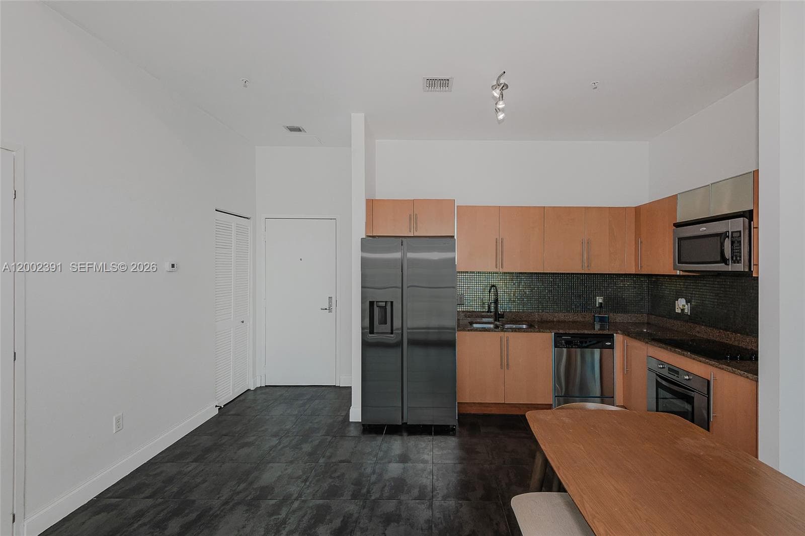 300 S Biscayne Blvd # 3903, Miami FL 33131 — 13