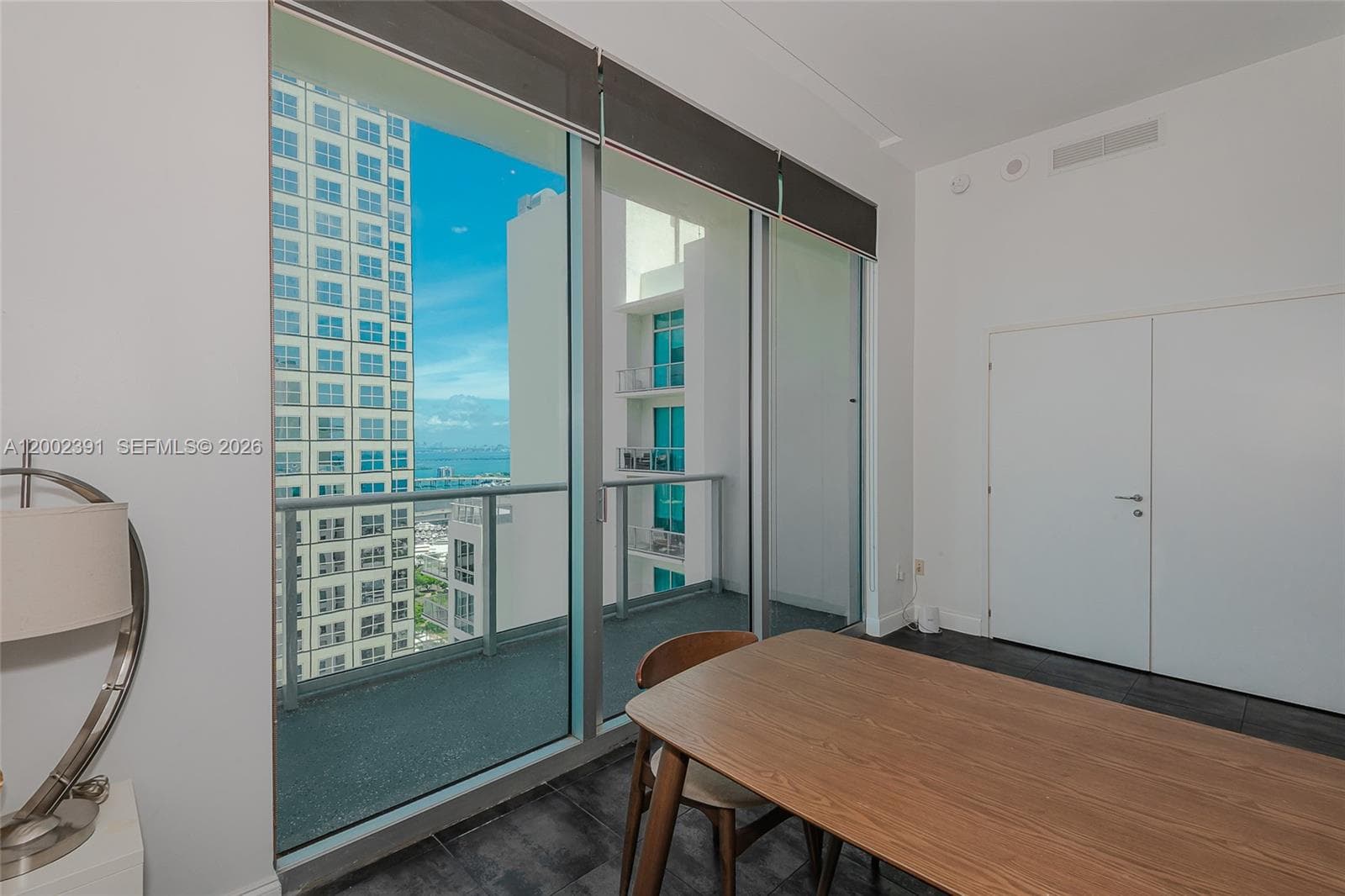 300 S Biscayne Blvd # 3903, Miami FL 33131 — 16