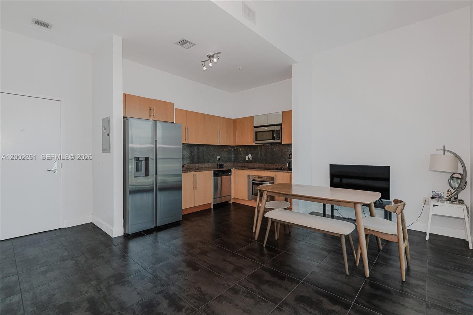 300 S Biscayne Blvd # 3903, Miami FL 33131 — 7