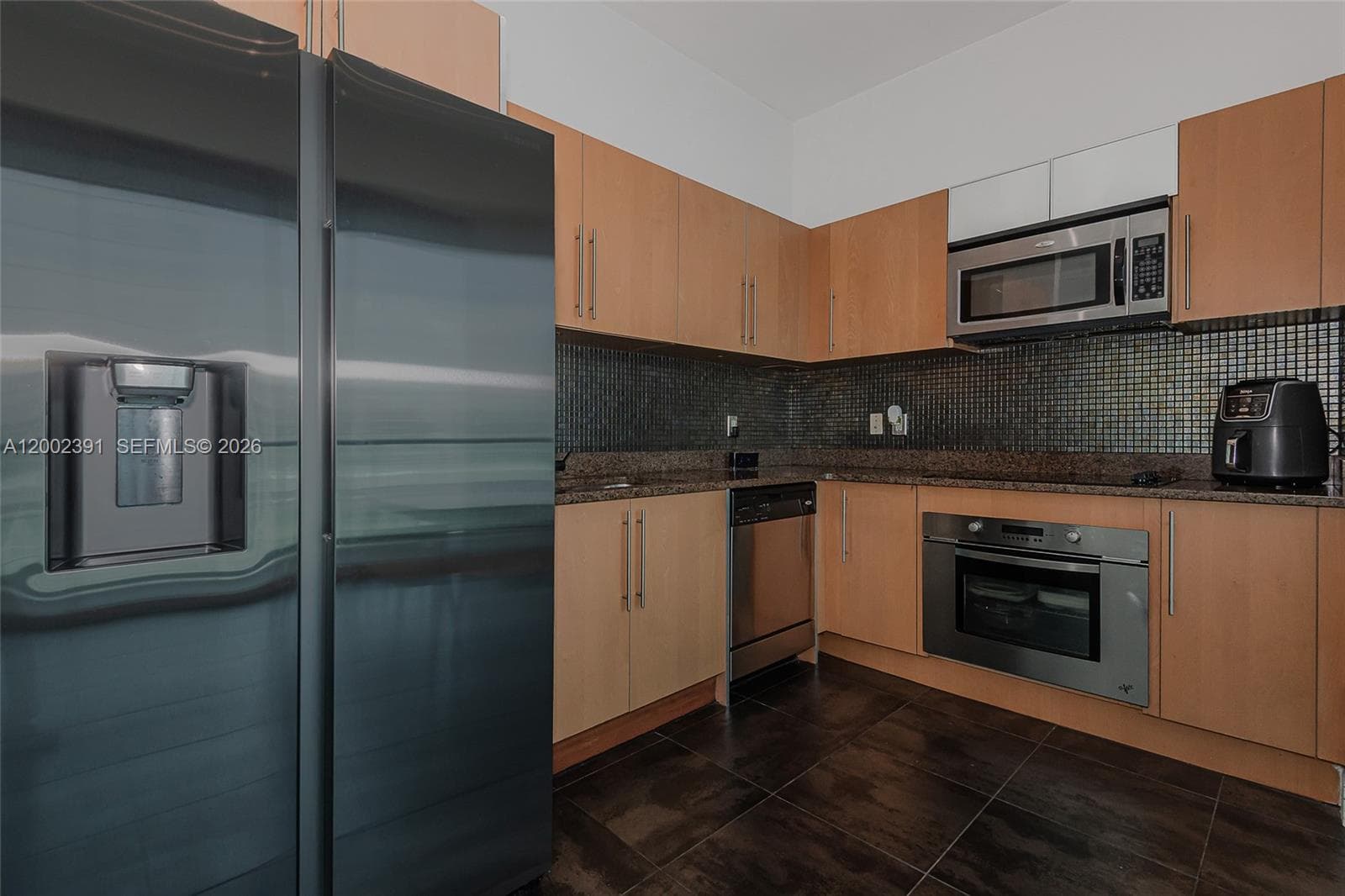 300 S Biscayne Blvd # 3903, Miami FL 33131 — 10