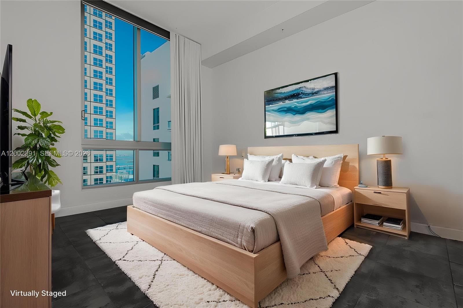 300 S Biscayne Blvd # 3903, Miami FL 33131 — 4