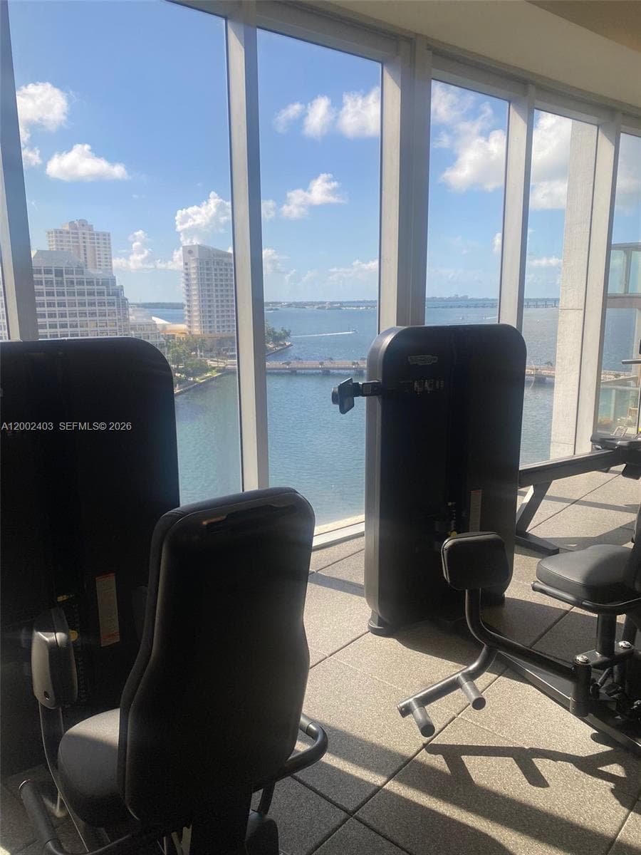 475 Brickell Ave # 5508, Miami FL 33131 — 15