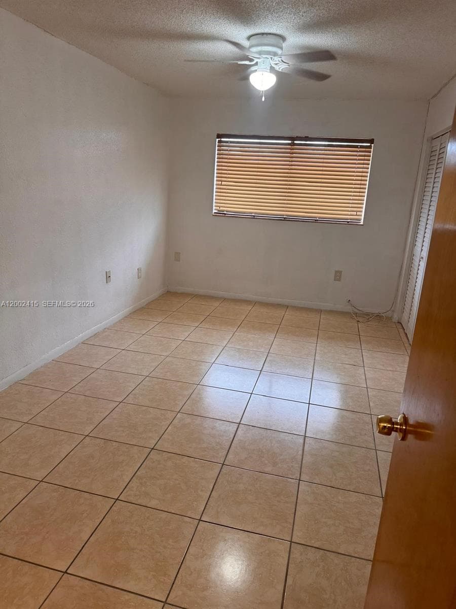 180 Royal Palm Rd # 216, Hialeah Gardens FL 33016 — 16