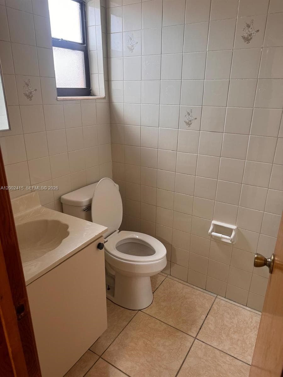 180 Royal Palm Rd # 216, Hialeah Gardens FL 33016 — 15