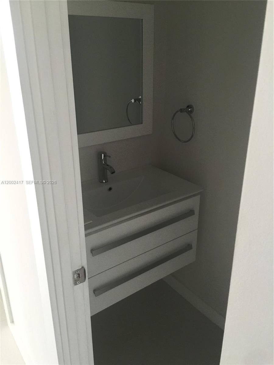 6900 Bay Dr # 5A, Miami Beach FL 33141 — 13