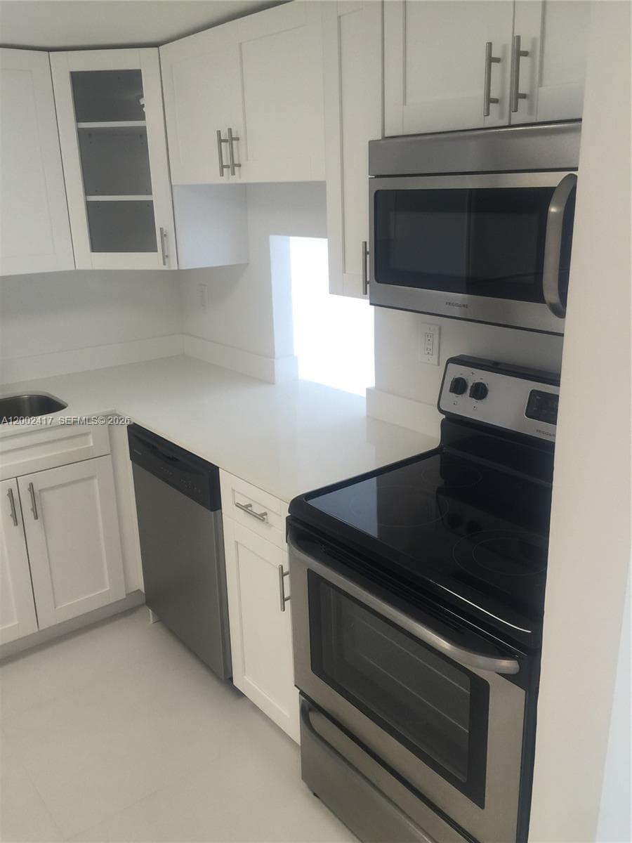 6900 Bay Dr # 5A, Miami Beach FL 33141 — 3