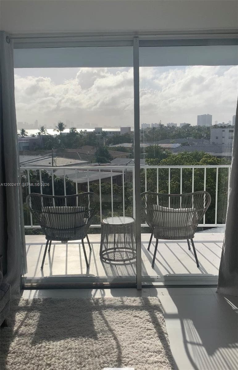 6900 Bay Dr # 5A, Miami Beach FL 33141 — 1