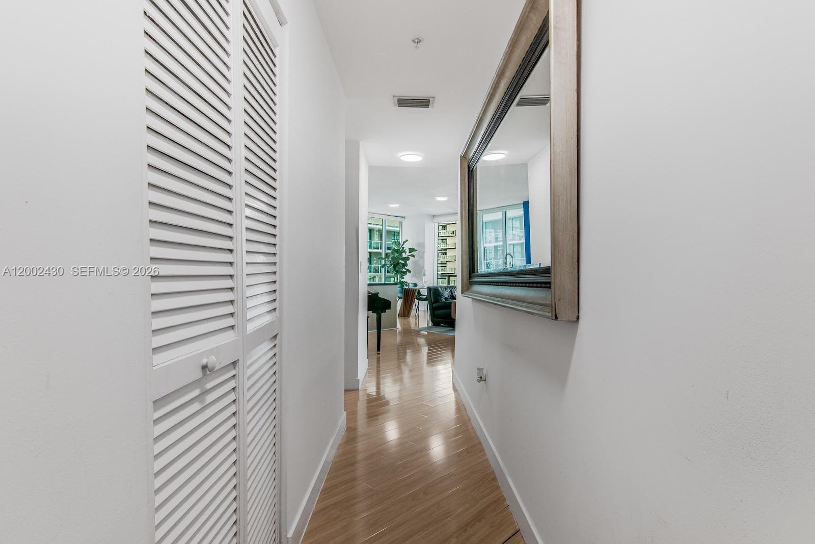 79 SW 12th St, Miami FL 33130 — 5