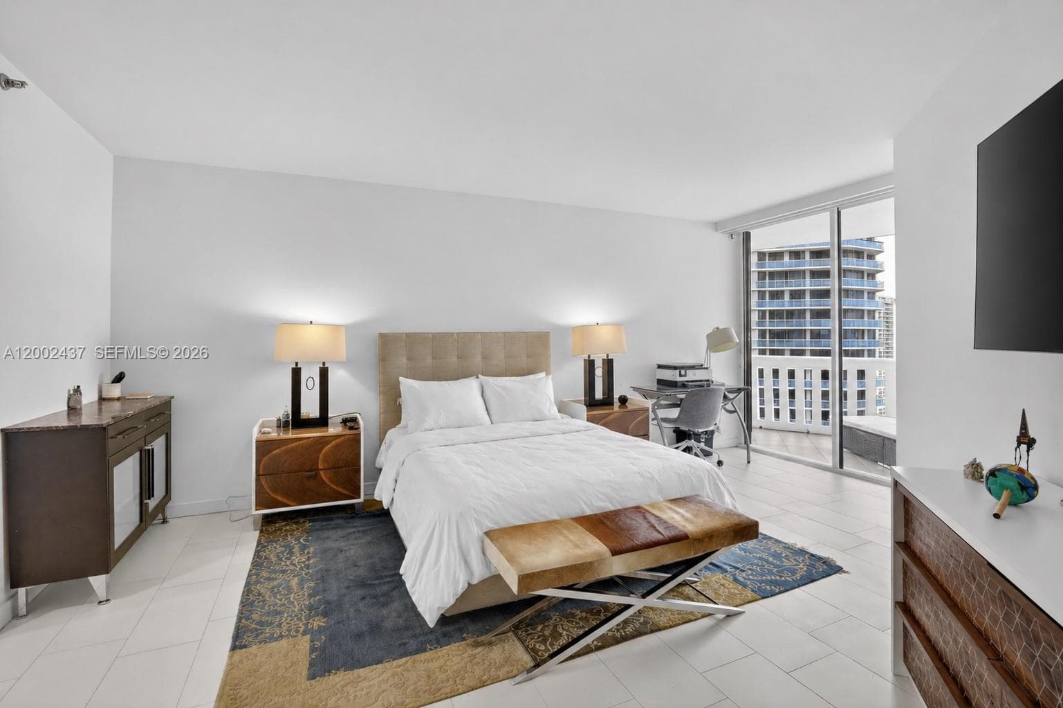 3000 Island Blvd # 2404, Aventura FL 33160 — 19