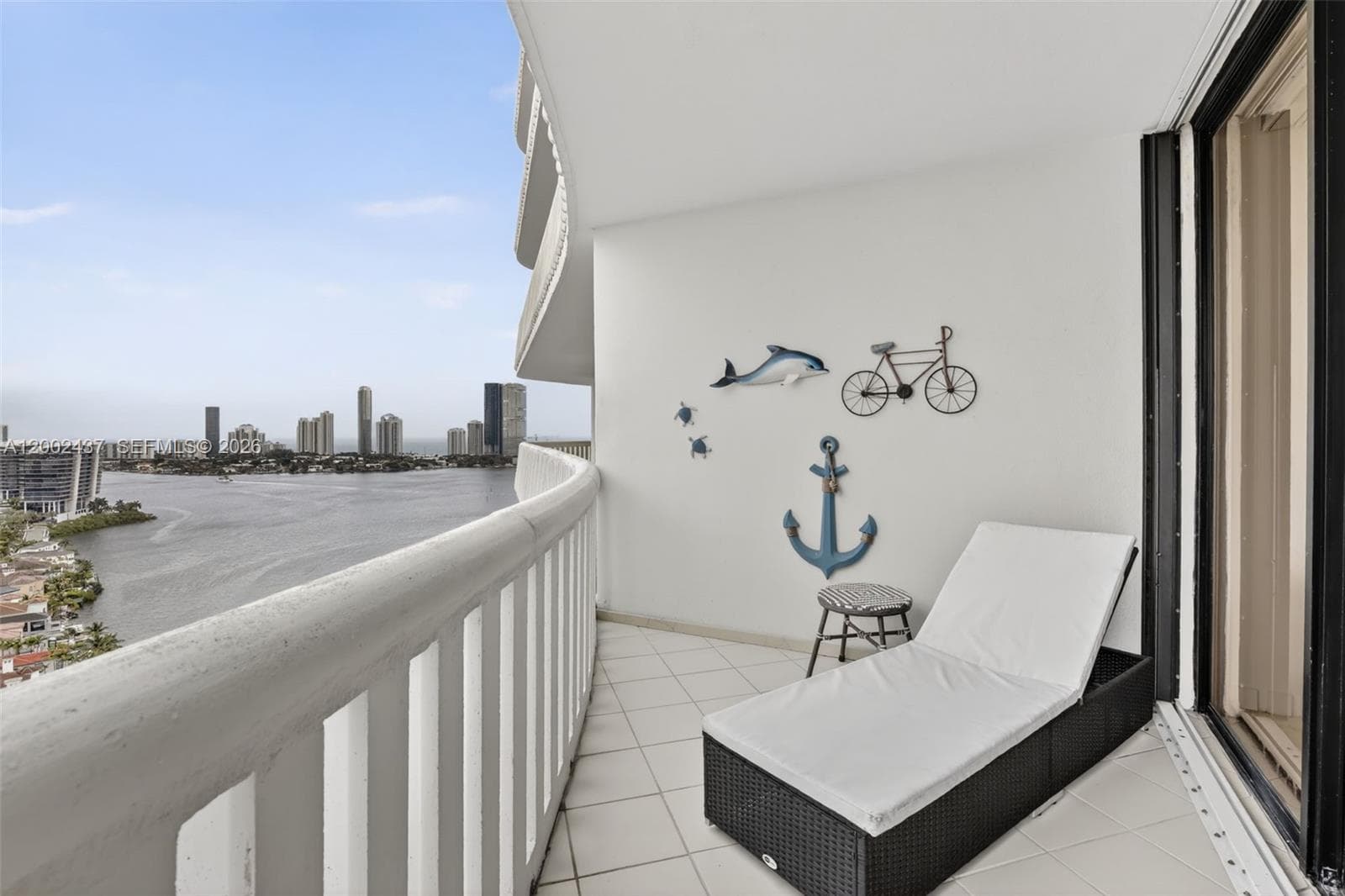 3000 Island Blvd # 2404, Aventura FL 33160 — 40