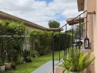50 W 11th St # 1, Hialeah FL 33010 — 2