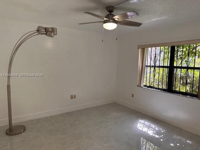 5835 W 20th Ave # 106, Hialeah FL 33012 — 2