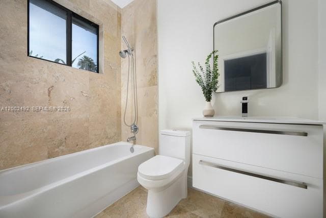2766 SW 33rd Ave # 2766, Miami FL 33133 — 24