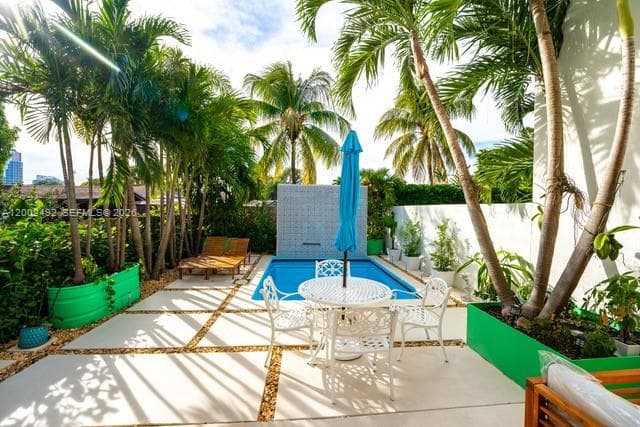 2766 SW 33rd Ave # 2766, Miami FL 33133 — 29