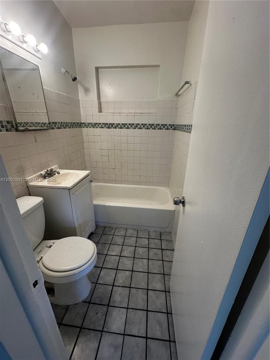 821 SW 2nd St, Florida City FL 33034 — 16