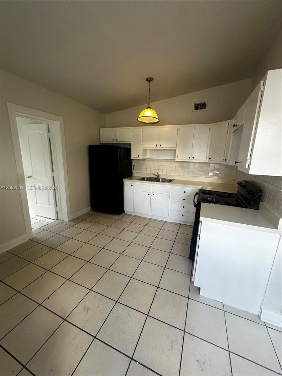 821 SW 2nd St, Florida City FL 33034 — 20