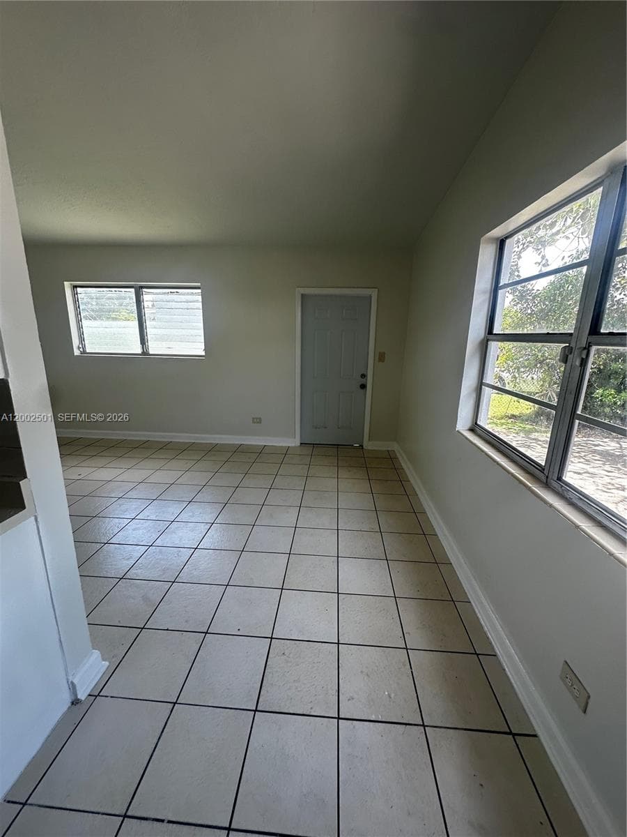 821 SW 2nd St, Florida City FL 33034 — 18