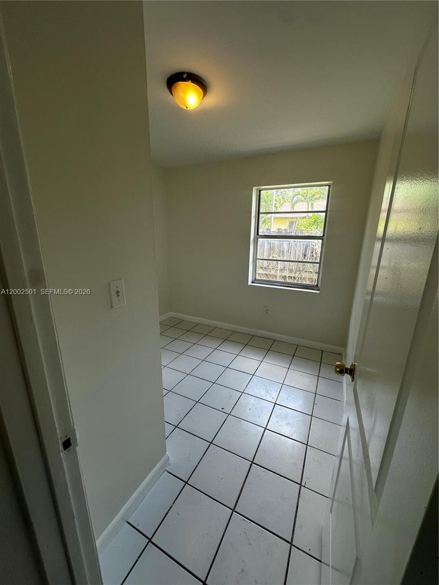 821 SW 2nd St, Florida City FL 33034 — 25