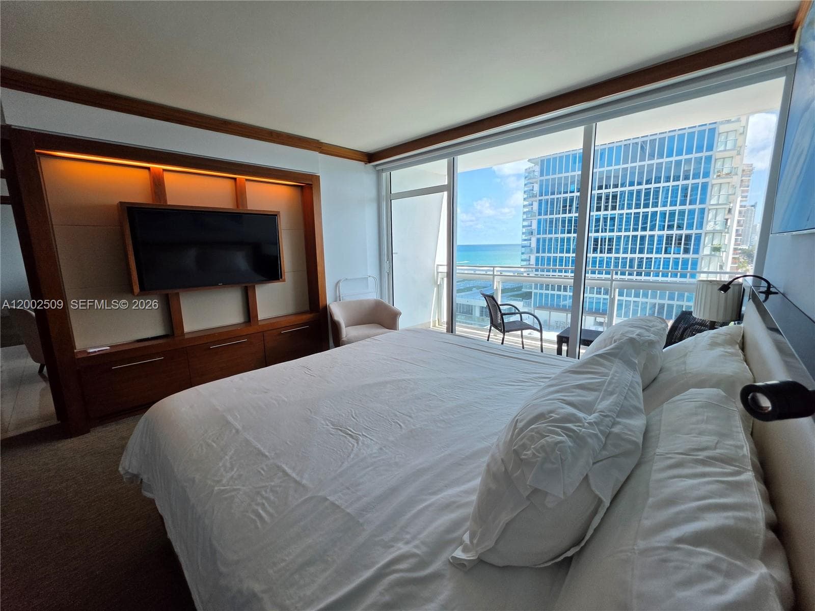 6801 Collins Ave, Miami Beach FL 33141 — 11