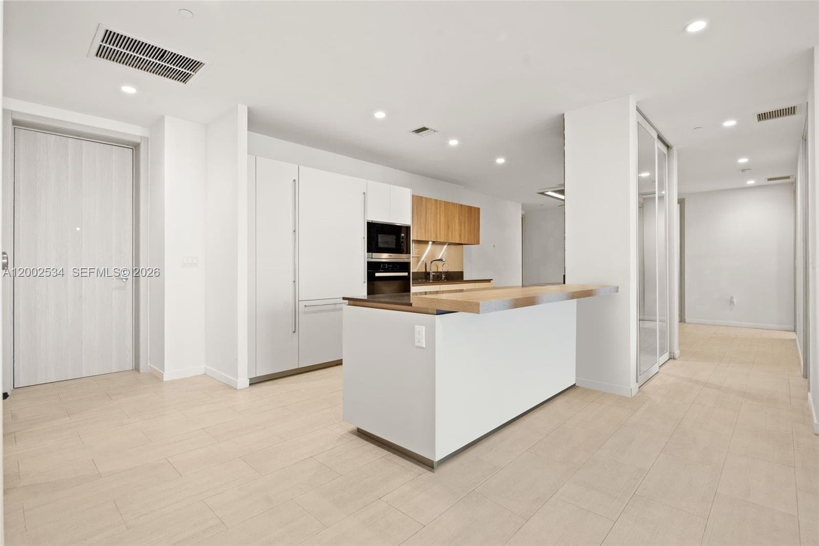 1000 Brickell Plz, Miami FL 33131 — 2