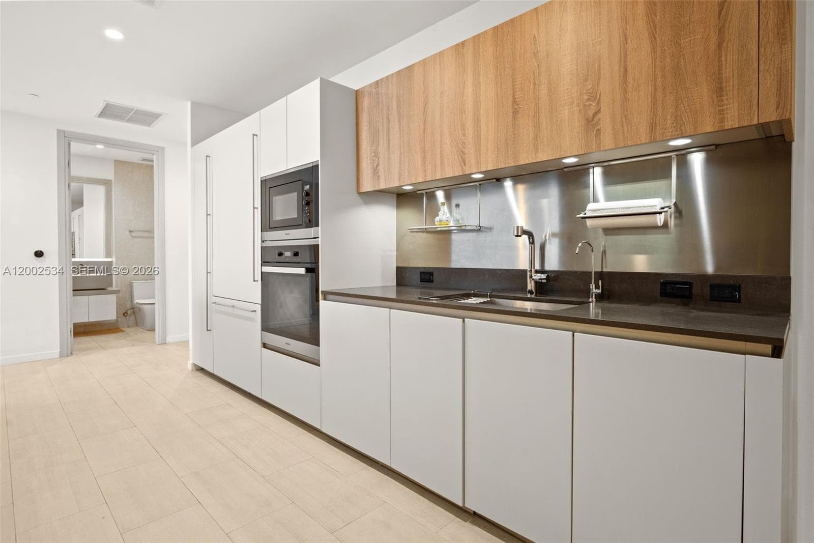 1000 Brickell Plz, Miami FL 33131 — 7