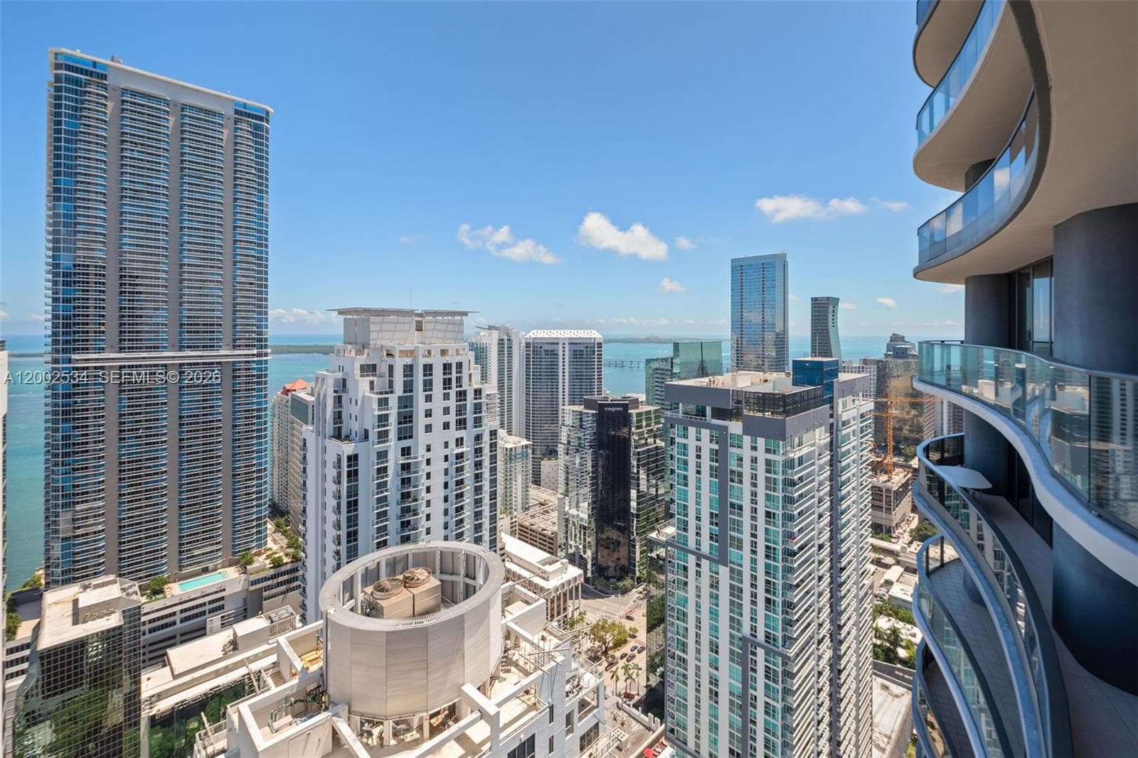 1000 Brickell Plz, Miami FL 33131 — 1