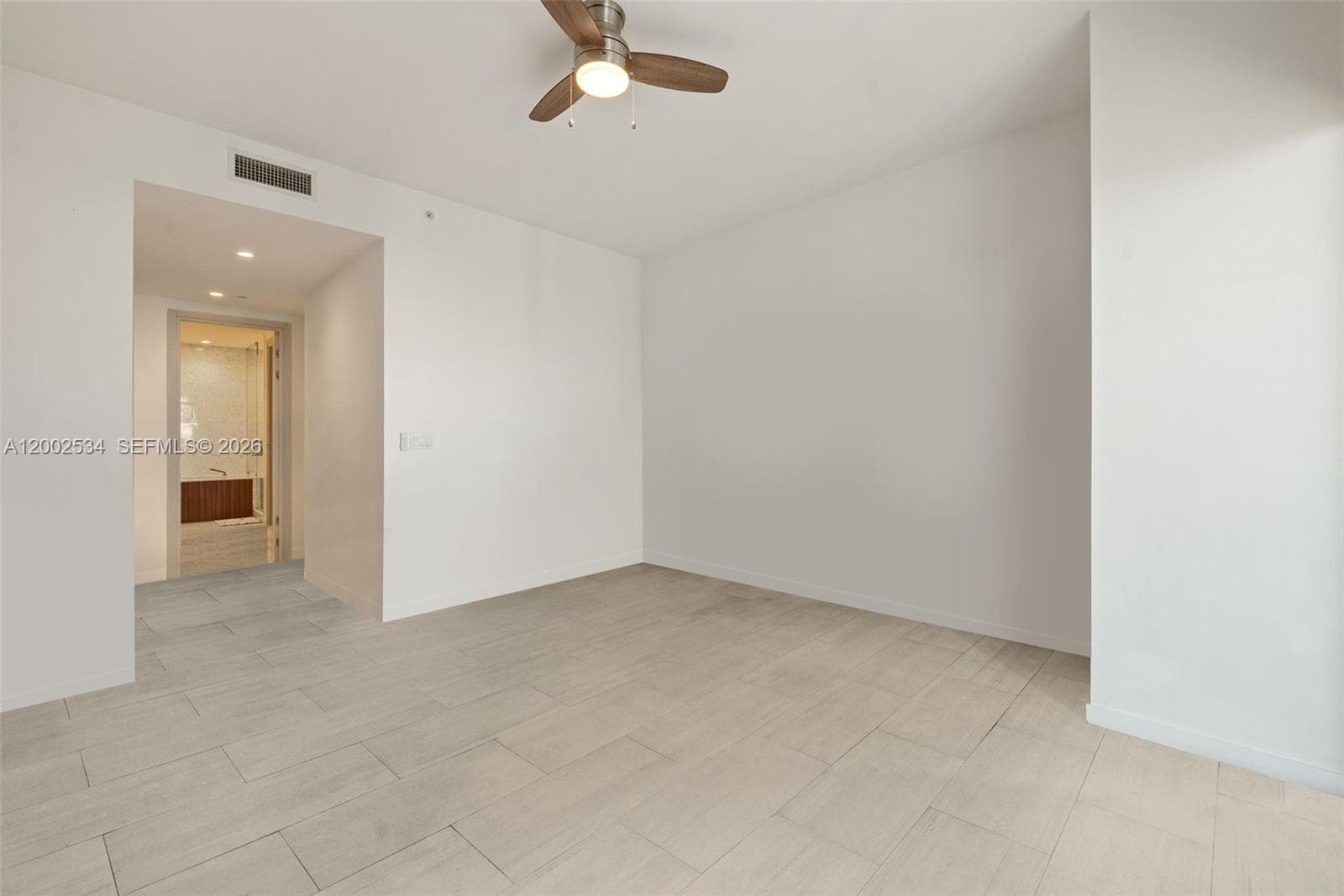 1000 Brickell Plz, Miami FL 33131 — 11