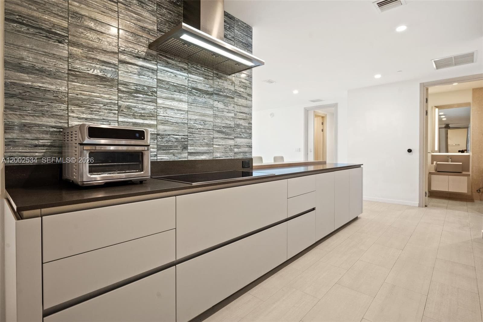 1000 Brickell Plz, Miami FL 33131 — 8