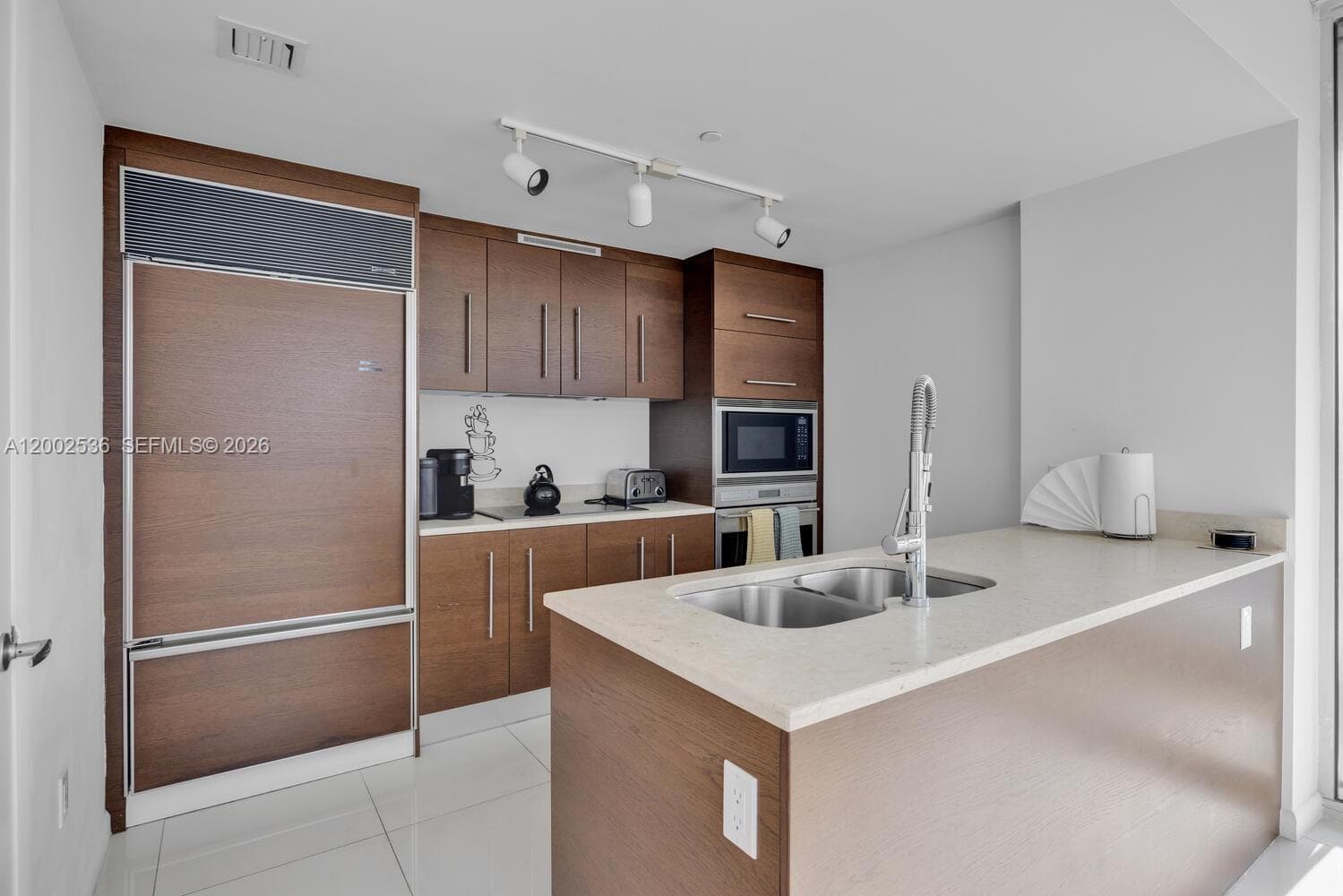 485 Brickell Ave # 4104, Miami FL 33131 — 7