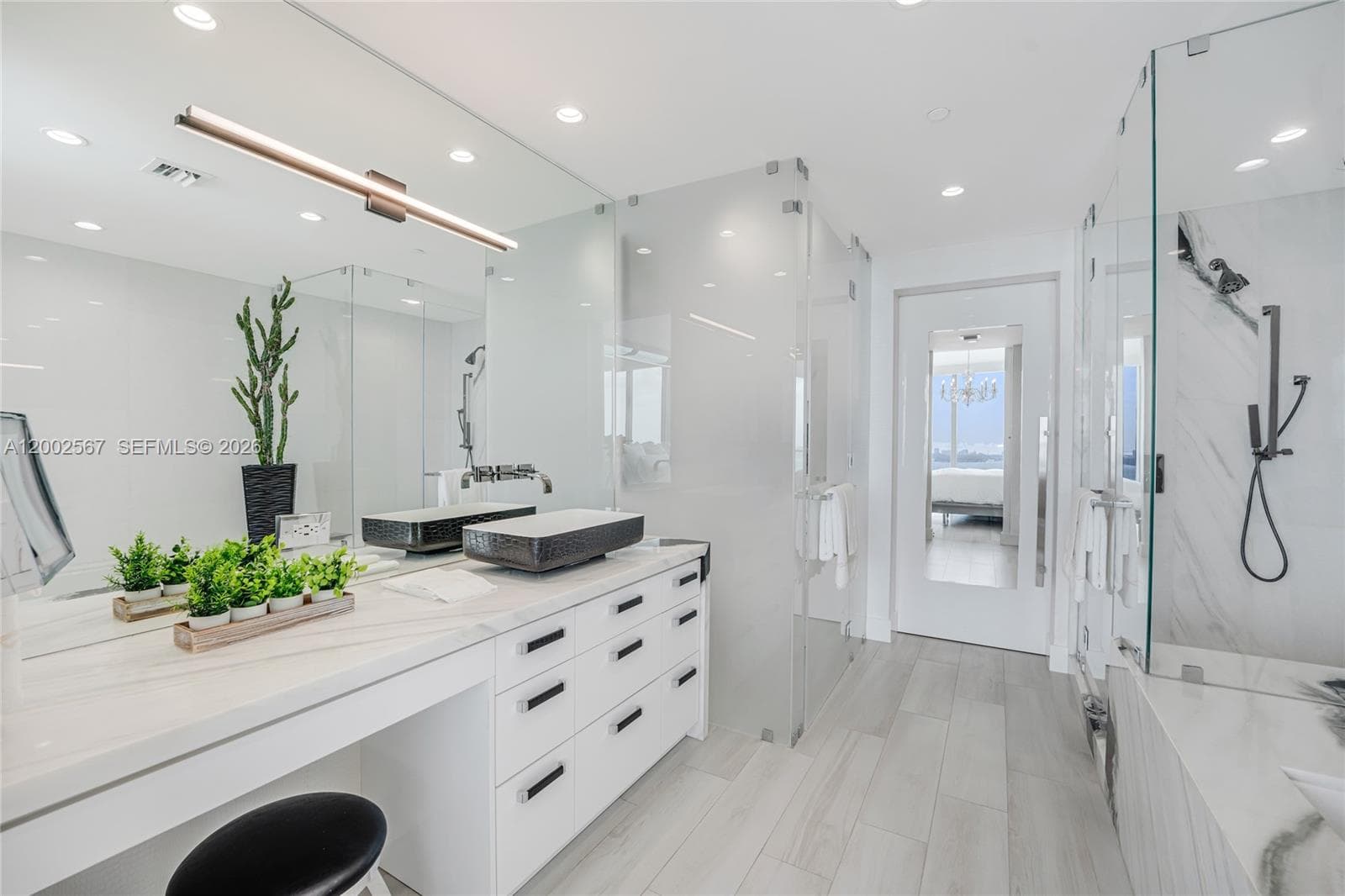 2900 NE 7th Ave # 4003, Miami FL 33137 — 32
