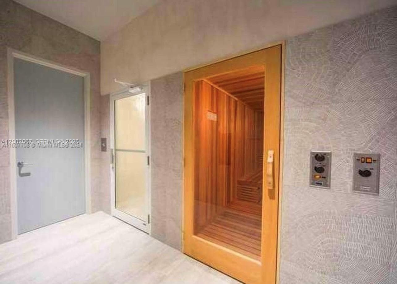 2900 NE 7th Ave # 4003, Miami FL 33137 — 65