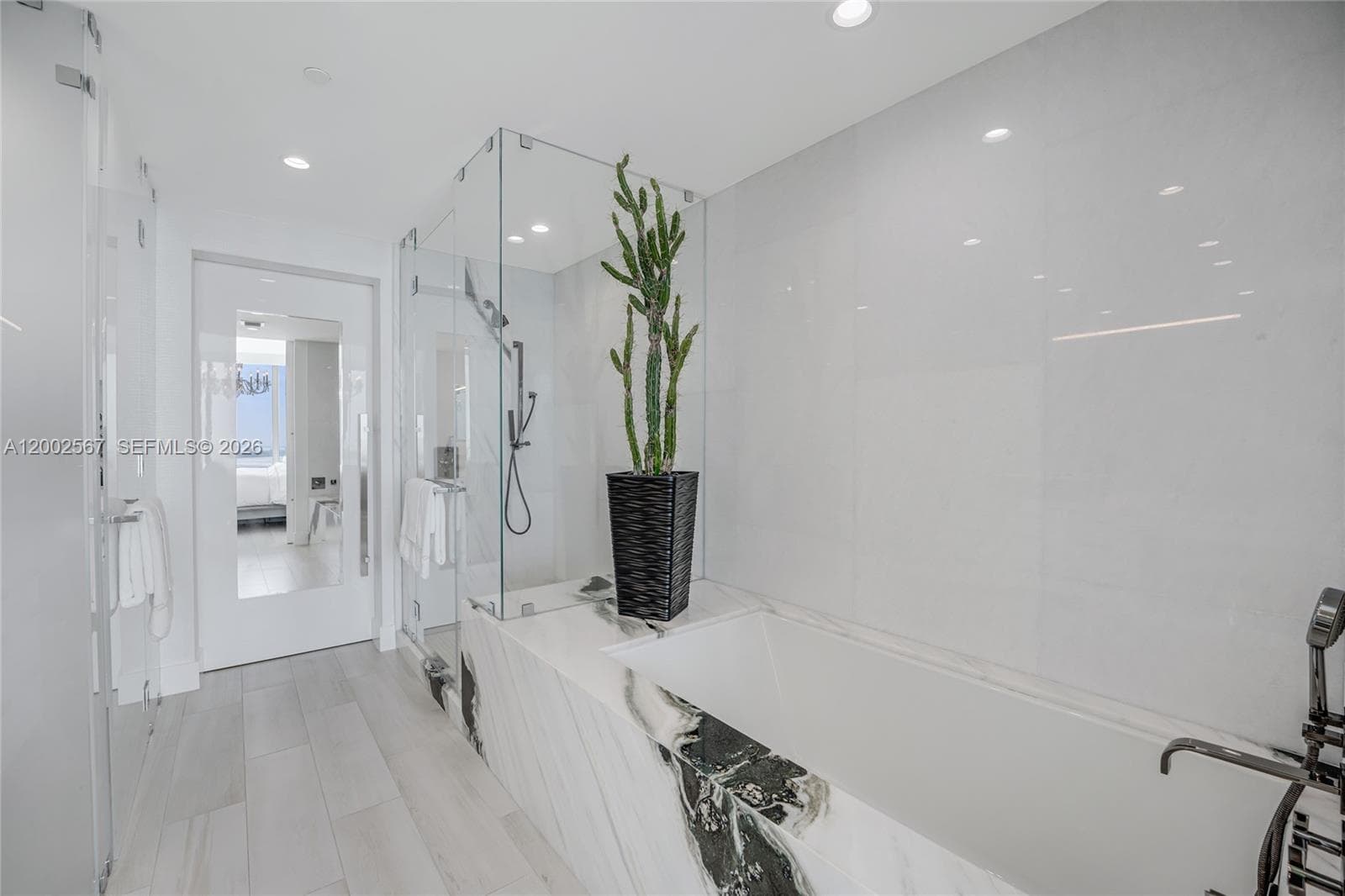 2900 NE 7th Ave # 4003, Miami FL 33137 — 29