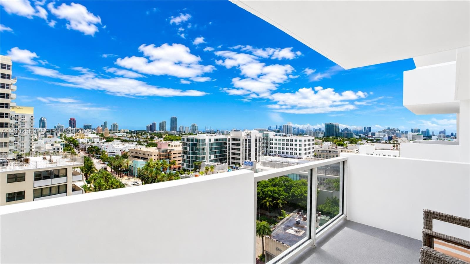 100 Lincoln Rd # 1209, Miami Beach FL 33139 — 1