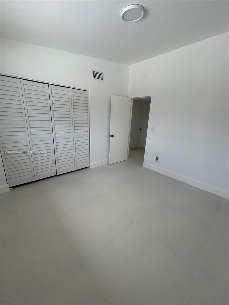1242 NE 145th St, Miami FL 33161 — 6