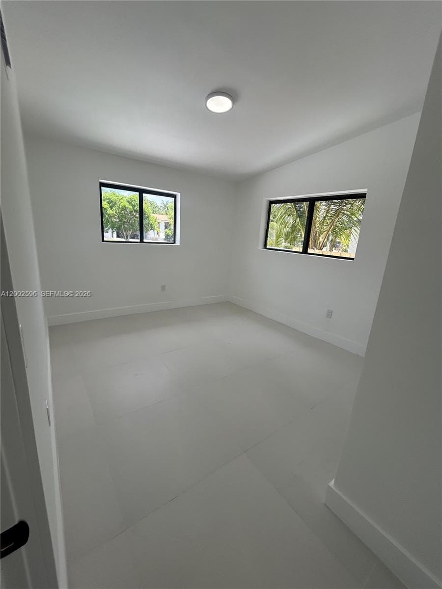1242 NE 145th St, Miami FL 33161 — 8
