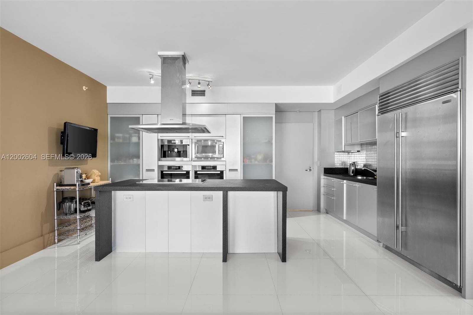 18201 Collins Ave # 709, Sunny Isles Beach FL 33160 — 11