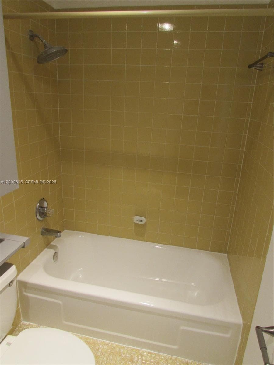 5555 Ludlam Rd # 23, South Miami FL 33155 — 20