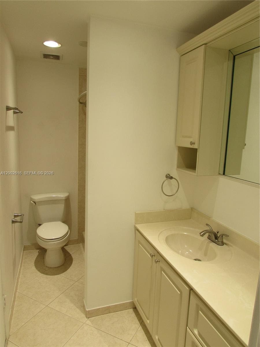 5555 Ludlam Rd # 23, South Miami FL 33155 — 18